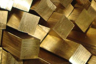 Латунный квадрат