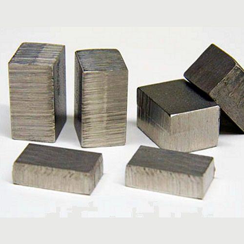 Сплав с заданными свойствами упругости