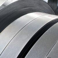 Лента с заданными свойствами упругости