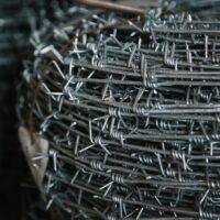 Проволока колючая